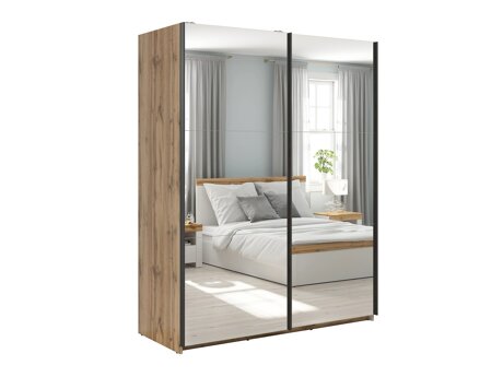 Garderobeskab Livevaro 119 (Wotan eg)